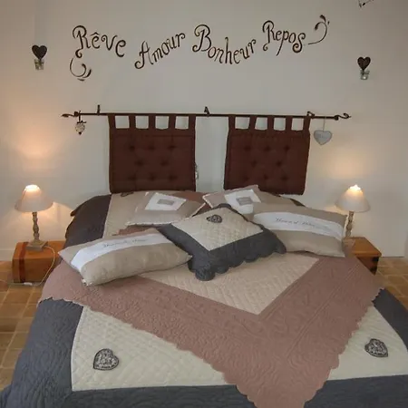 Un Instant De Bonheur Bed & Breakfast Essertines-en-Châtelneuf